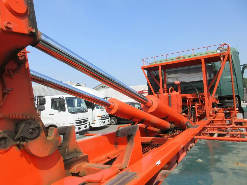 日産UD クオン 大型 アームロール ツインホイスト エアサスの中古トラック画像10