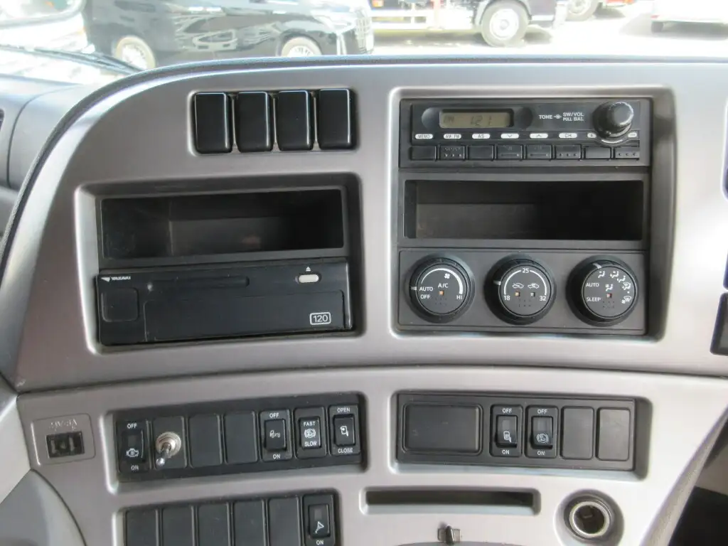 日産UD クオン 大型 アームロール ツインホイスト エアサスの中古トラック画像14