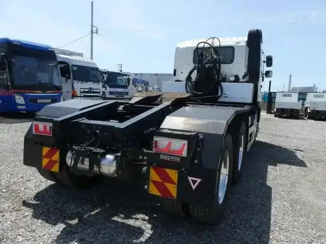 日野 プロフィア 大型 トラクター 2デフ ベッドの中古トラック画像3