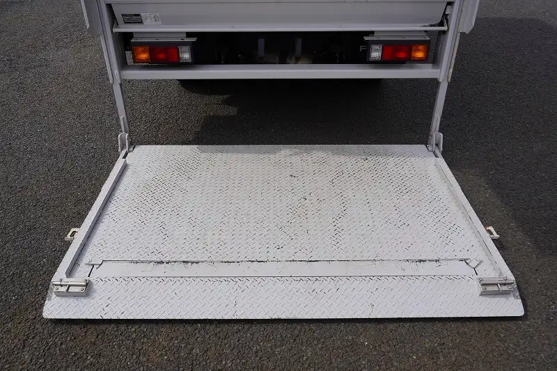 三菱 キャンター 小型 アルミバン パワーゲート サイドドアの中古トラック画像7