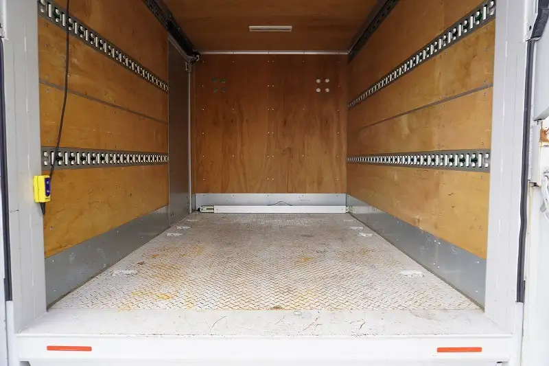 三菱 キャンター 小型 アルミバン パワーゲート サイドドアの中古トラック画像4