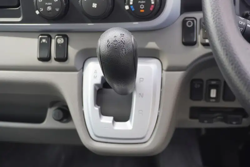 三菱 キャンター 小型 アルミバン パワーゲート サイドドアの中古トラック画像14