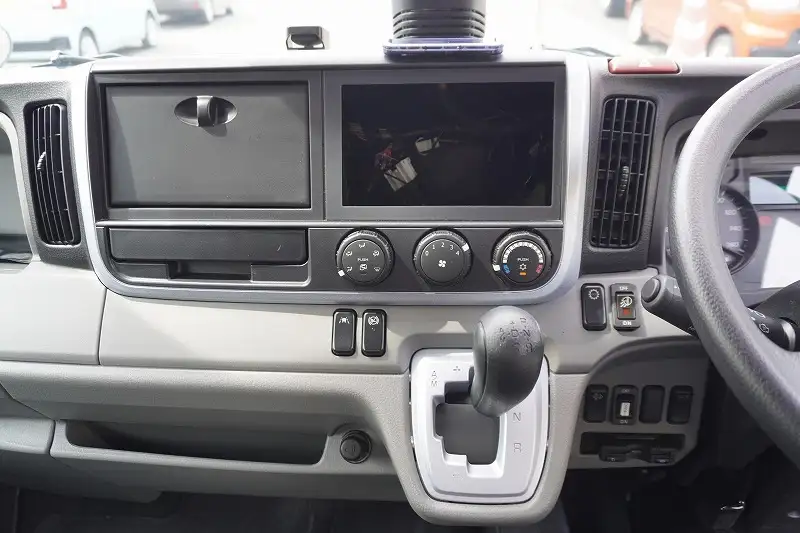 三菱 キャンター 小型 アルミバン パワーゲート サイドドアの中古トラック画像13