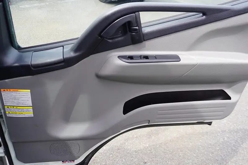 三菱 キャンター 小型 アルミバン パワーゲート サイドドアの中古トラック画像15