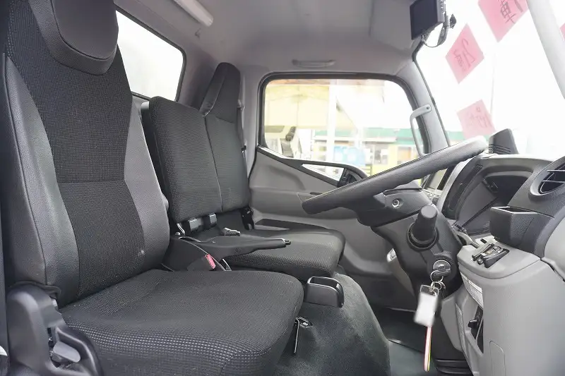 三菱 キャンター 小型 アルミバン パワーゲート サイドドアの中古トラック画像11