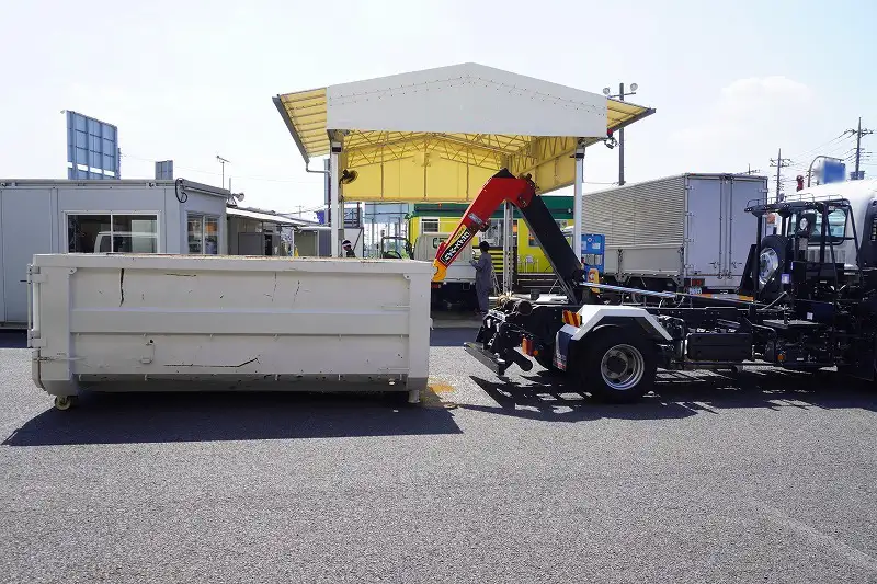 いすゞ フォワード 中型/増トン アームロール コンテナ付き ツインホイストの中古トラック画像5