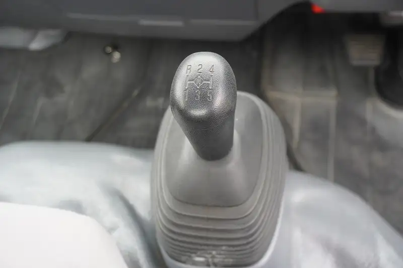 いすゞ エルフ 小型 平ボディ TRG-NJR85A H29の中古トラック画像14