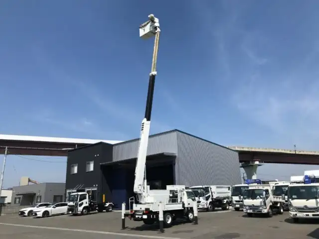 いすゞ エルフ 小型 高所・建柱車 高所作業車 PDG-NKR85YNの中古トラック画像2