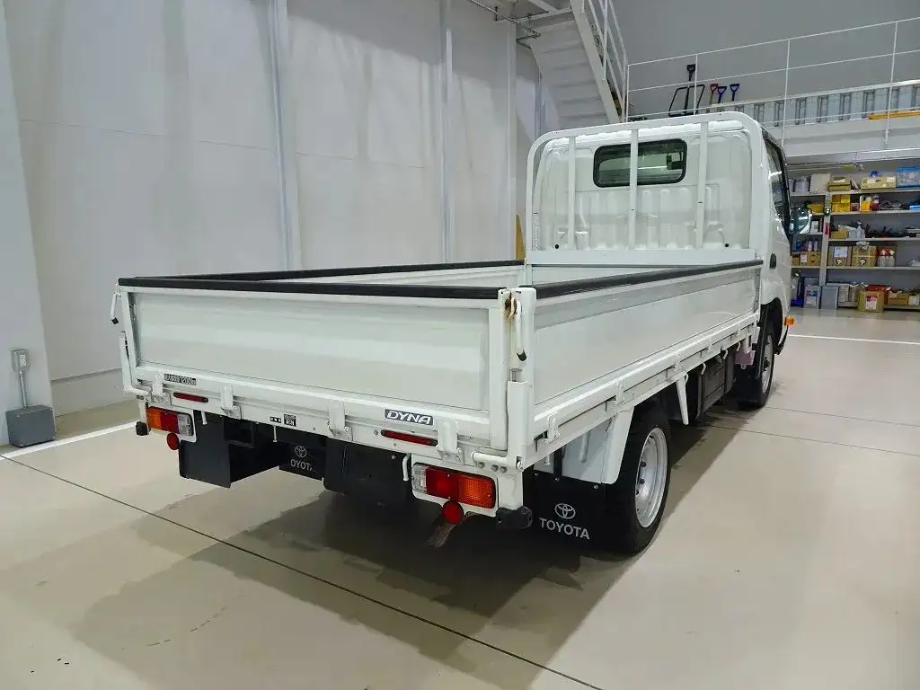 トヨタ ダイナ 小型 平ボディ LDF-KDY281 H31/R1の中古トラック画像2