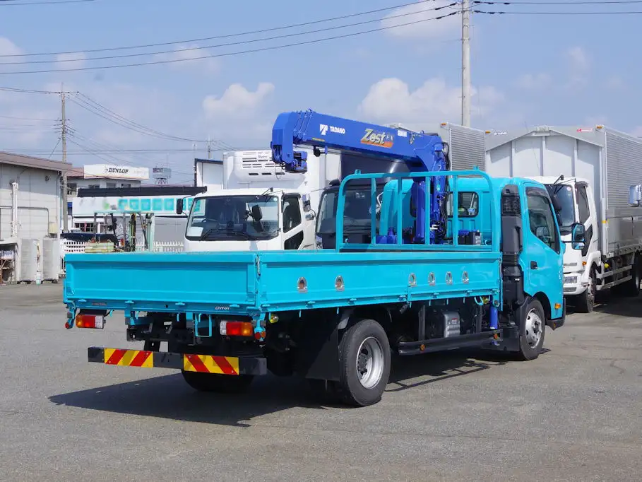 トヨタ ダイナ 小型 クレーン付 床鉄板 4段の中古トラック画像3