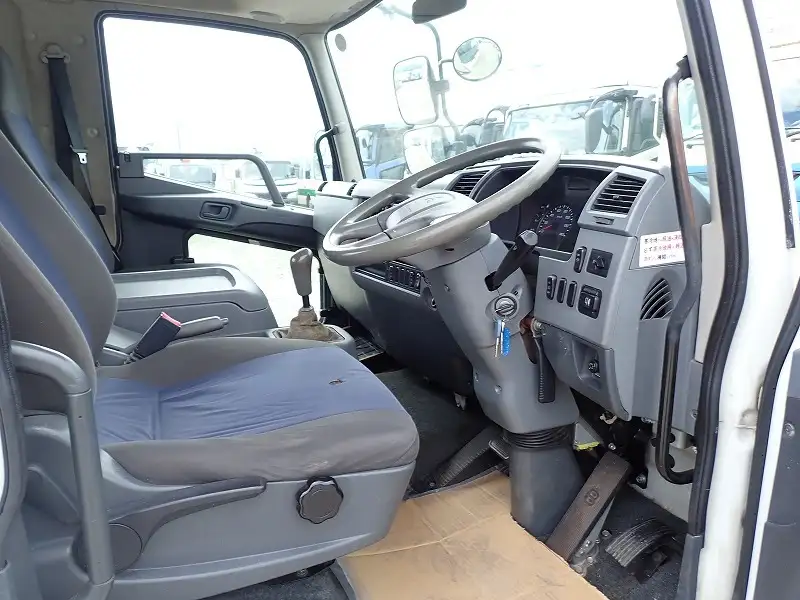 三菱 ファイター 中型/増トン 平ボディ ベッド TKG-FK61Fの中古トラック画像12