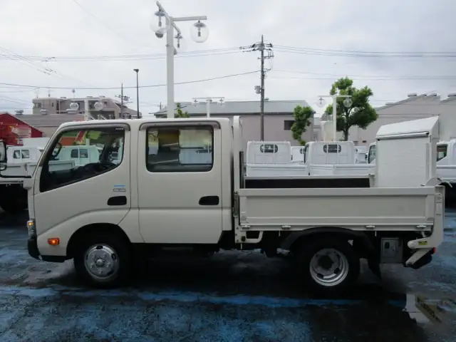 日野 デュトロ 小型 平ボディ Wキャブ パワーゲートの中古トラック画像5