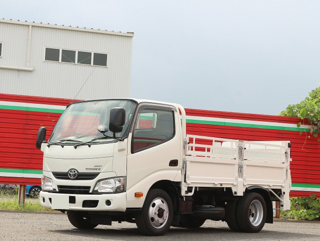 トヨタ トヨエース 小型 平ボディ 10尺