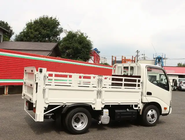 トヨタ トヨエース 小型 平ボディ パワーゲート 床鉄板の中古トラック画像3