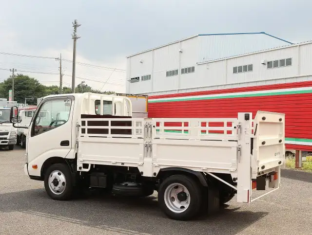 トヨタ トヨエース 小型 平ボディ パワーゲート 床鉄板の中古トラック画像5