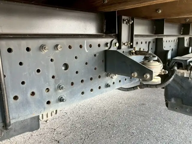 いすゞ エルフ 小型 平ボディ 床鉄板 アルミブロックの中古トラック画像像17