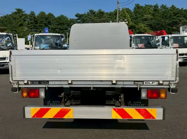 いすゞ エルフ 小型 平ボディ 床鉄板 アルミブロックの中古トラック画像4
