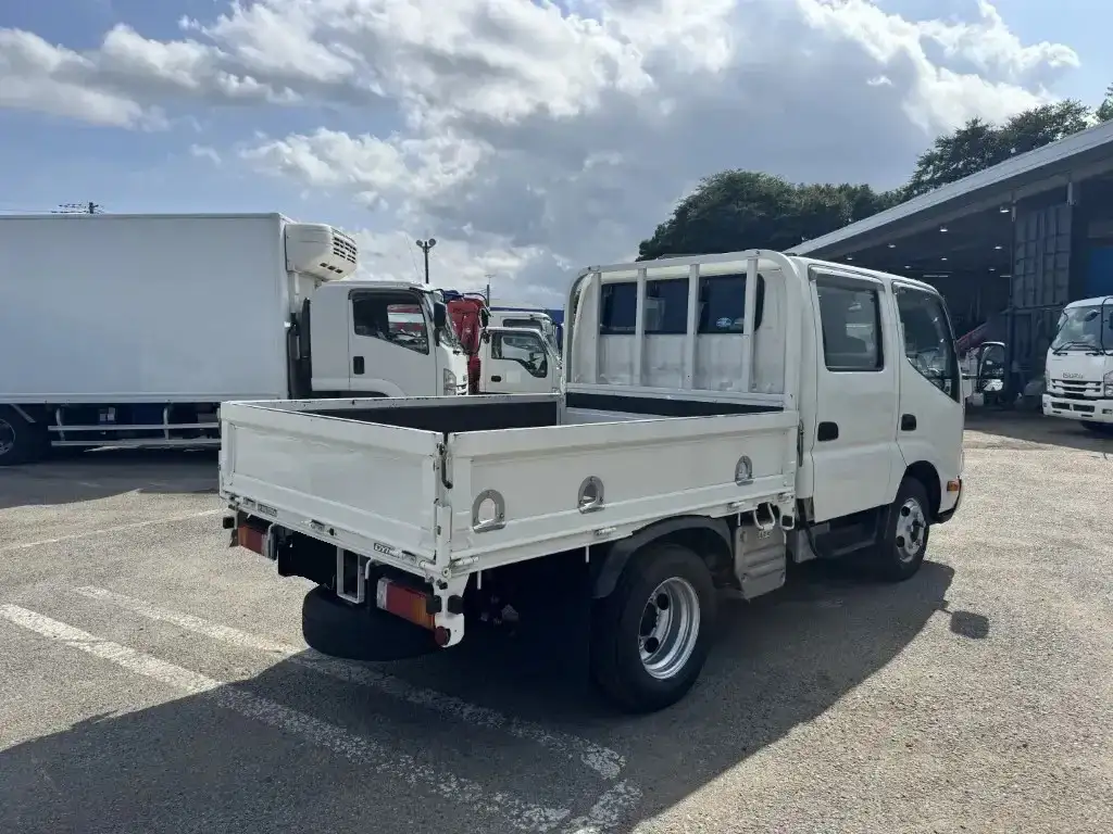 トヨタ ダイナ 小型 平ボディ Wキャブ 2RG-XZU605の中古トラック画像3