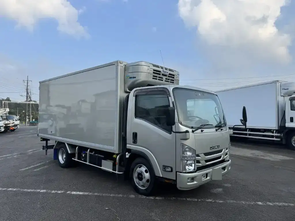いすゞ エルフ 小型 冷凍冷蔵 中温 キーストンの中古トラック画像2