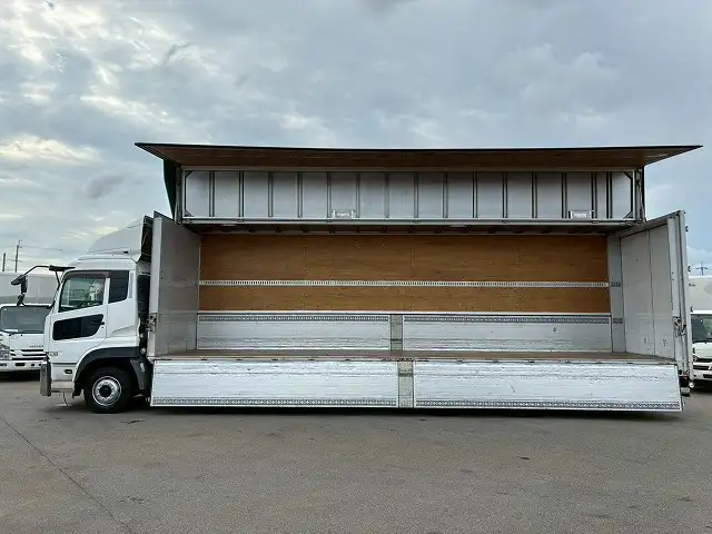 日産UD クオン 大型 ウイング パワーゲート エアサスの中古トラック画像6