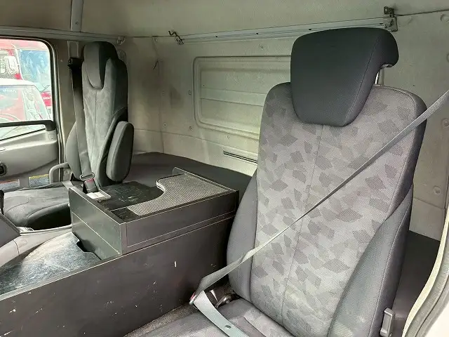 日産UD クオン 大型 ウイング パワーゲート エアサスの中古トラック画像14