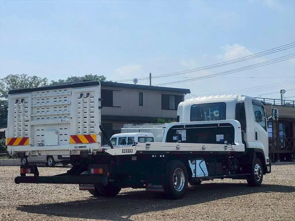 いすゞ フォワード 中型/増トン 車両重機運搬 ラジコン ウインチの中古トラック画像3