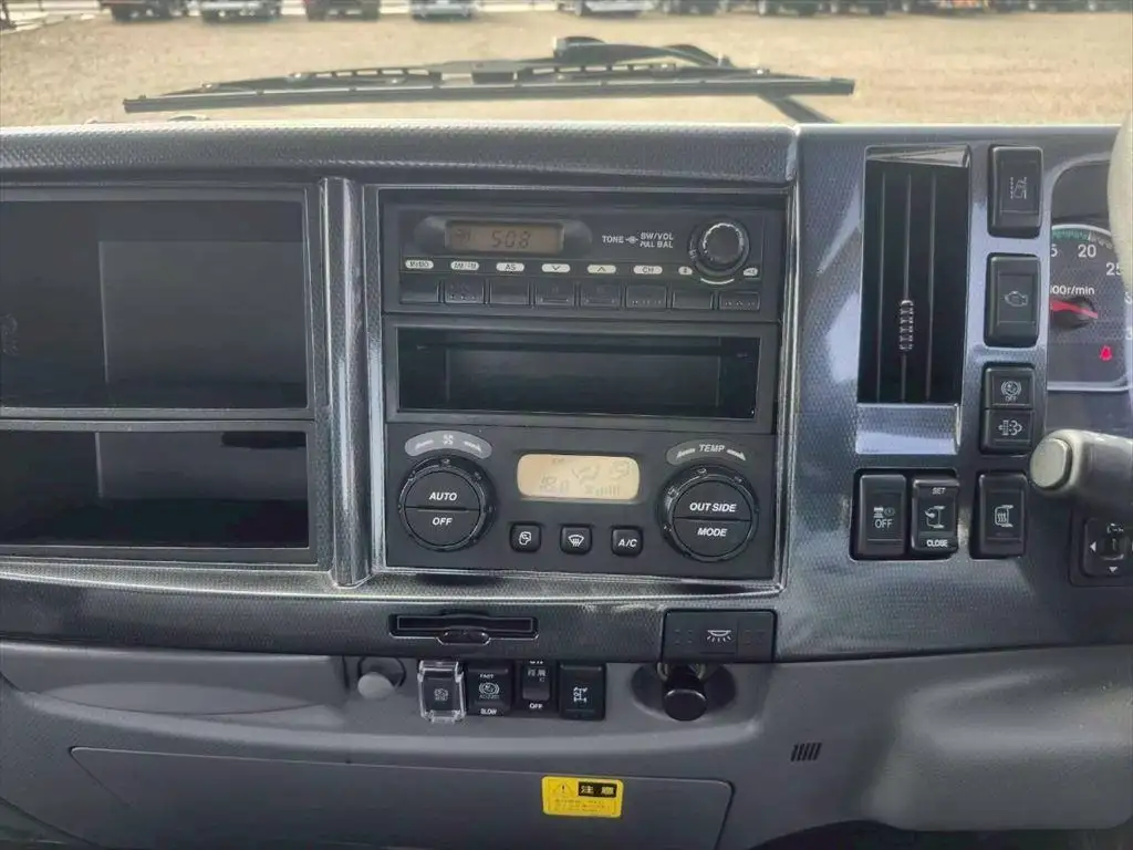 いすゞ フォワード 中型/増トン 車両重機運搬 ラジコン ウインチの中古トラック画像13