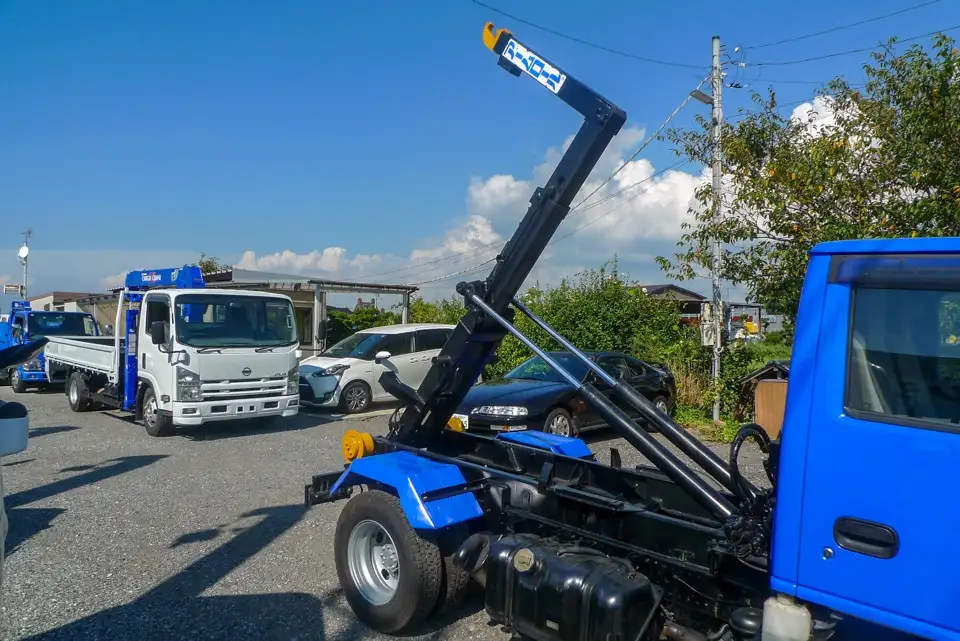 いすゞ エルフ 小型 アームロール ツインホイスト TKG-NKR85Aの中古トラック画像7