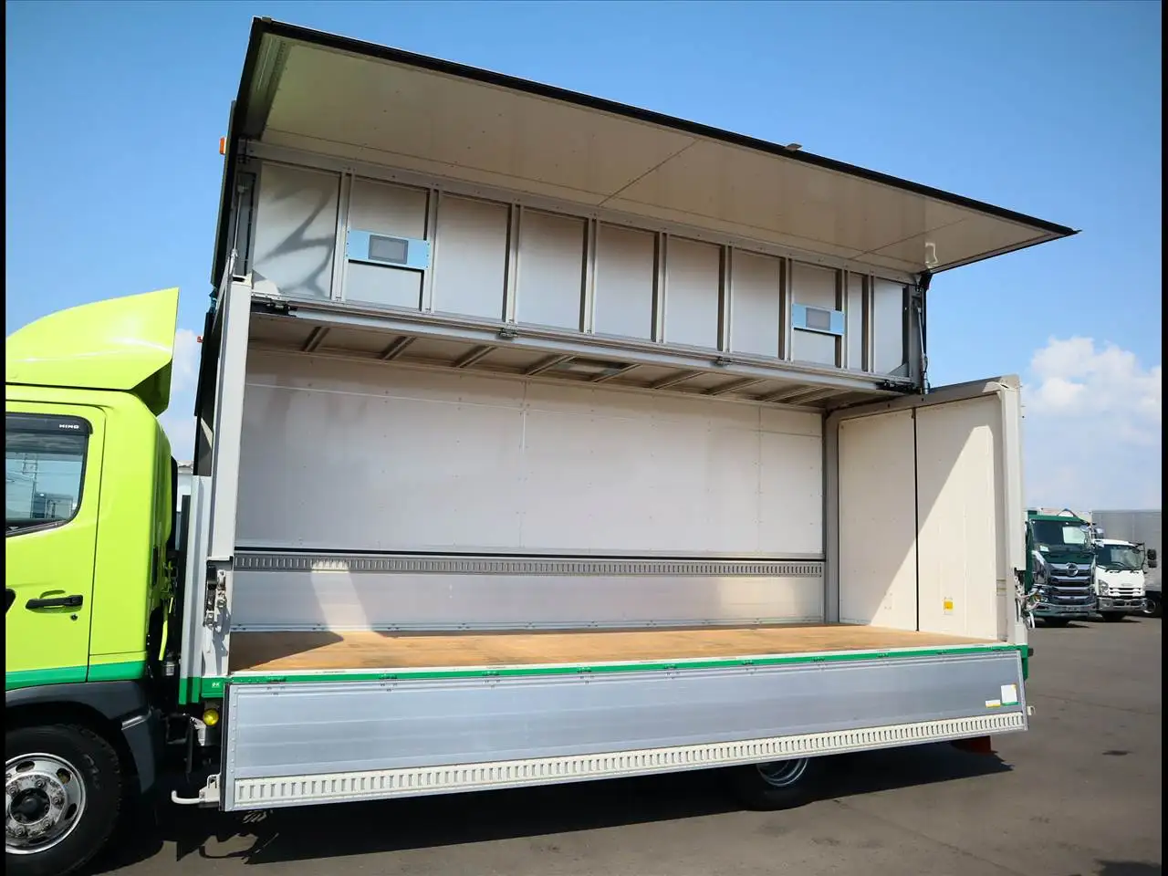 日野 レンジャー 中型/増トン ウイング 2PG-FC2ABA R4の中古トラック画像5