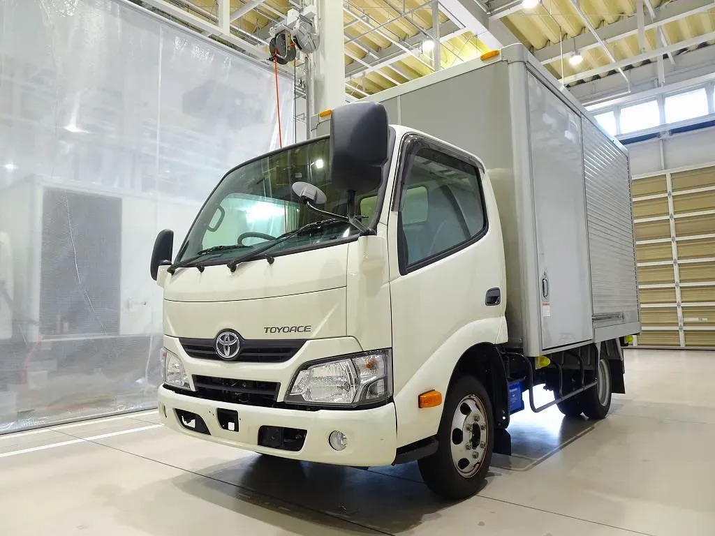 トヨタ トヨエース 小型 アルミバン 10尺