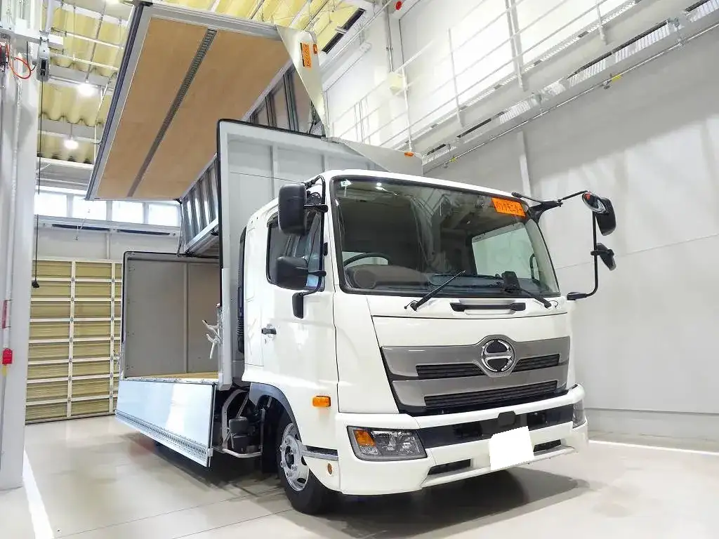 日野 レンジャー 中型/増トン ウイング ベッド 2PG-FD2ABAの中古トラック画像3