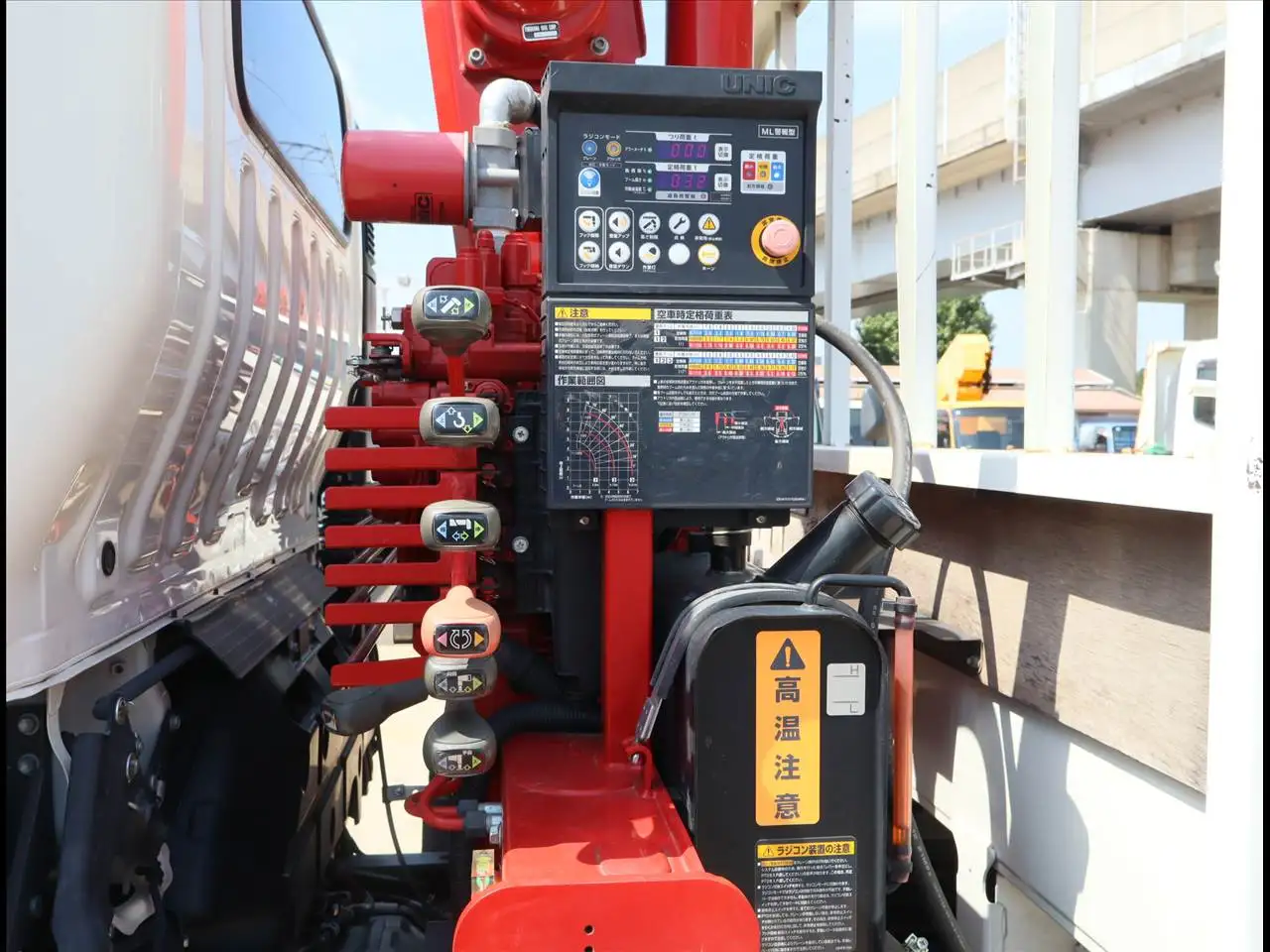 日野 デュトロ 小型 クレーン付 3段 フックインの中古トラック画像10