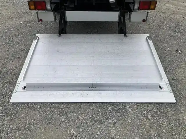 いすゞ エルフ 小型 平ボディ パワーゲート アルミブロックの中古トラック画像10