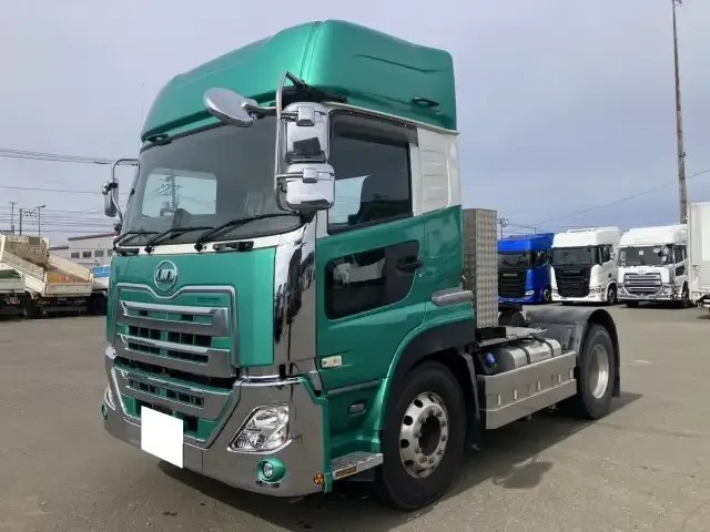 日産UD クオン 大型 トラクター