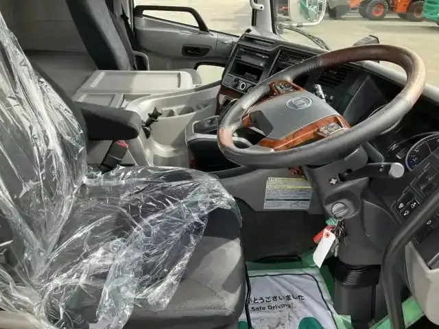 日産UD クオン 大型 トラクター ハイルーフ 1デフの中古トラック画像11