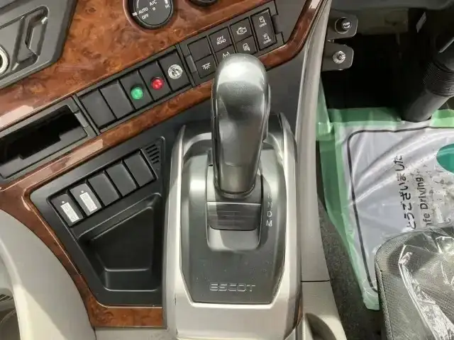 日産UD クオン 大型 トラクター ハイルーフ 1デフの中古トラック画像13
