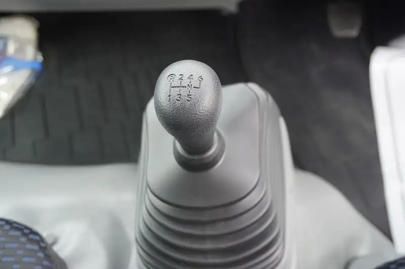 日野 デュトロ 小型 ウイング 2RG-XZU712M R4の中古トラック画像14