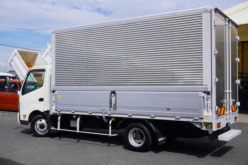 日野 デュトロ 小型 ウイング 2RG-XZU712M R4の中古トラック画像3
