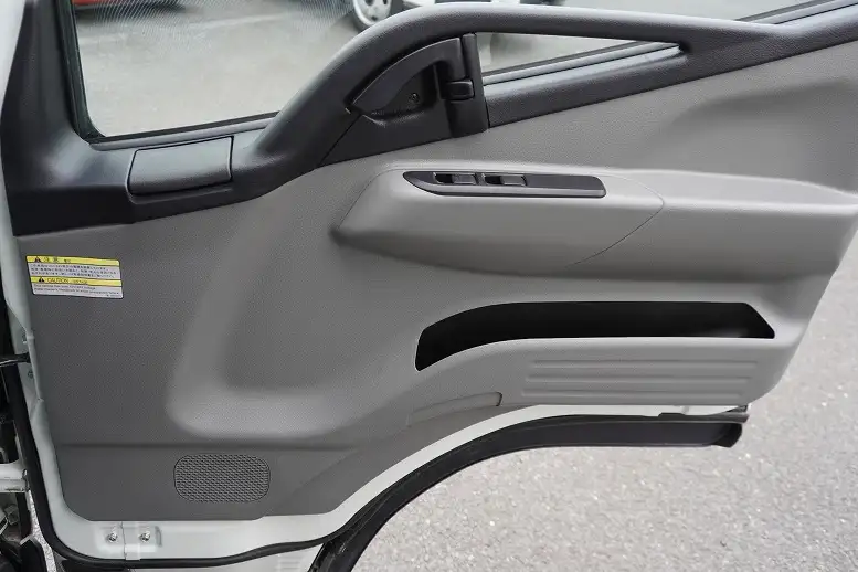 三菱 キャンター 小型 ウイング 2RG-FEB50 R5の中古トラック画像14