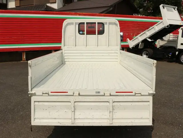 マツダ タイタン 小型 平ボディ 2RG-LHR88A R2の中古トラック画像6