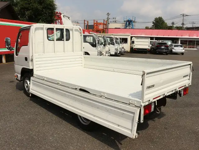 マツダ タイタン 小型 平ボディ 2RG-LHR88A R2の中古トラック画像7