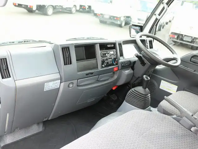 マツダ タイタン 小型 平ボディ 2RG-LHR88A R2の中古トラック画像14