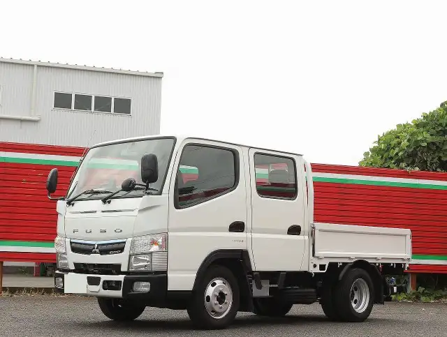 三菱 キャンター 小型 平ボディ Wキャブ 2TG-FBA00 の中古トラック【車両No.197304】