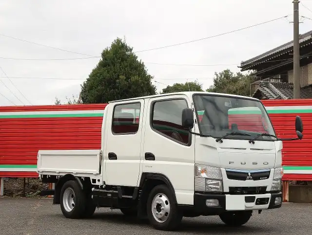 三菱 キャンター 小型 平ボディ Wキャブ 2TG-FBA00の中古トラック画像2
