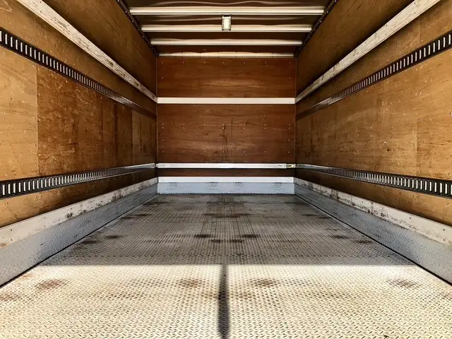 日野 レンジャー 中型/増トン アルミバン パワーゲート エアサスの中古トラック画像7