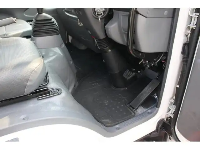 いすゞ エルフ 小型 高所・建柱車 高所作業車 の中古トラック画像16