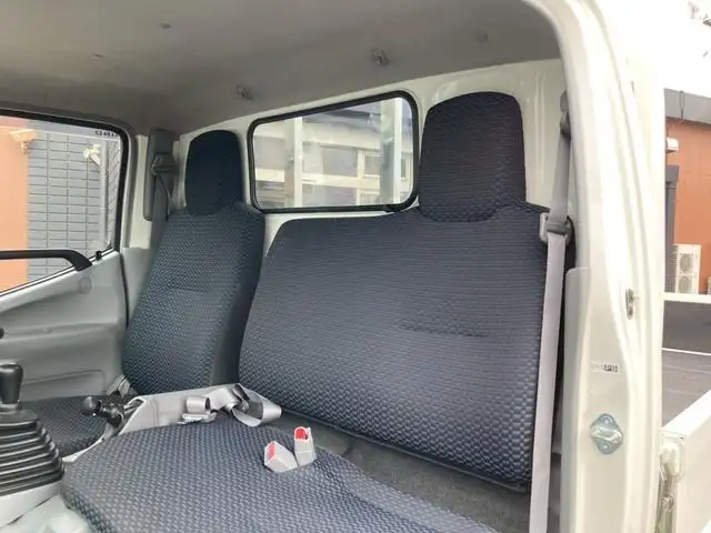 日野 デュトロ 小型 平ボディ  H31/R1の中古トラック画像10