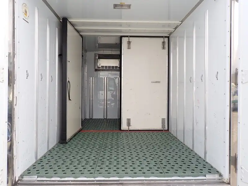 三菱 キャンター 小型 冷凍冷蔵 低温 スタンバイの中古トラック画像6