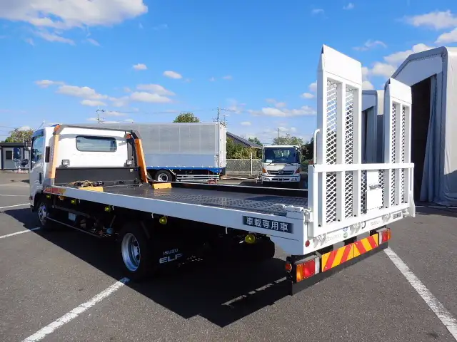 いすゞ フォワード 中型/増トン 車両重機運搬 ラジコン ウインチの中古トラック画像4