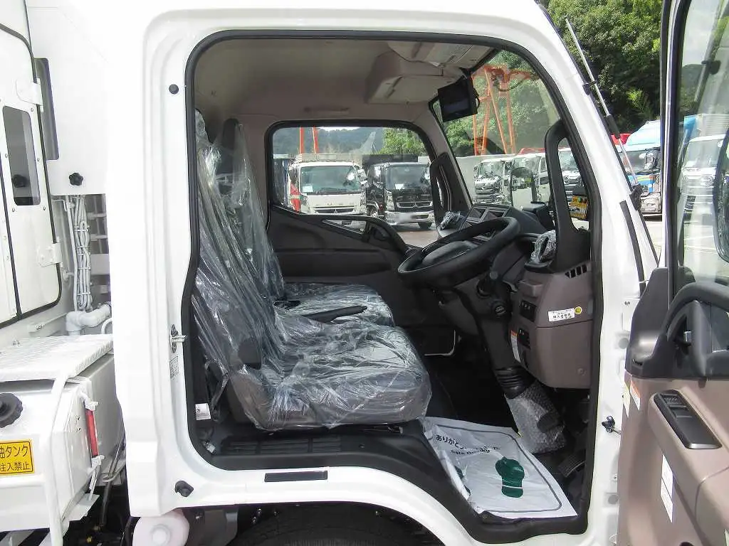 三菱 キャンター 小型 パッカー車 プレス式 2RG-FEAV0の中古トラック画像11